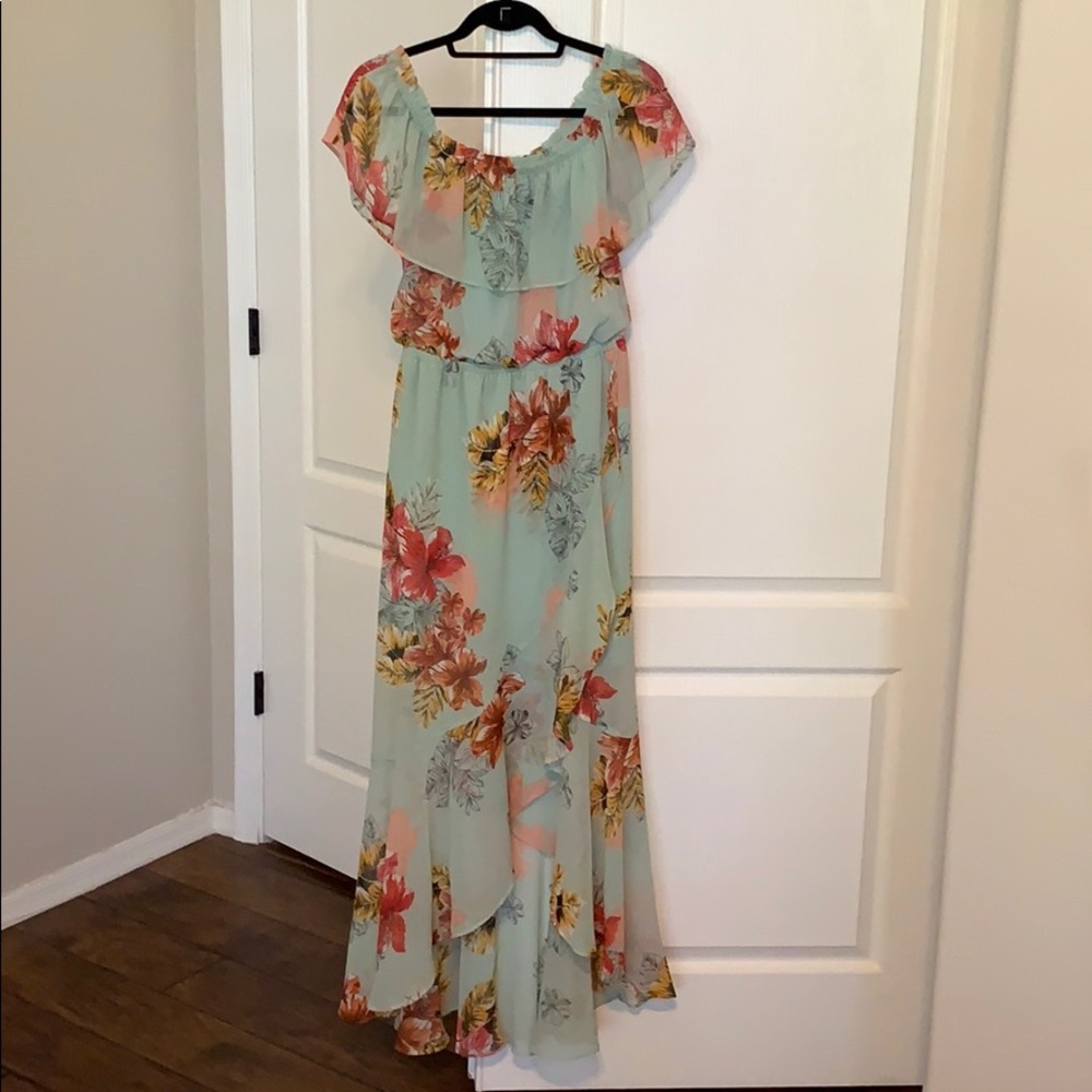 Women’s Express dress size medium.